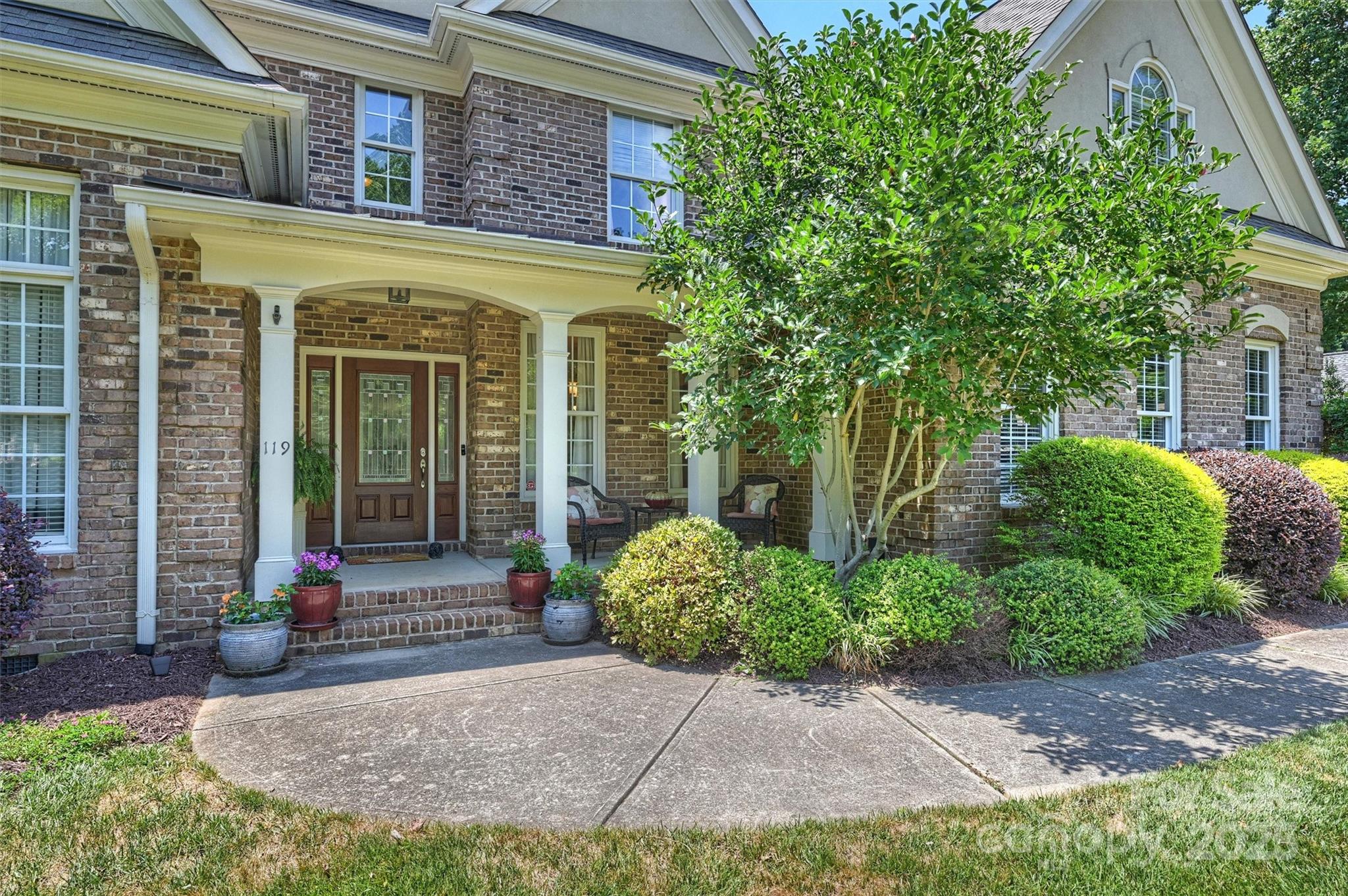 119 Pin Oak Lane