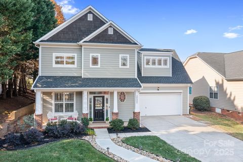 Photo of 20332 Colony Point Lane, Cornelius, NC 28031 (MLS # 4320720)