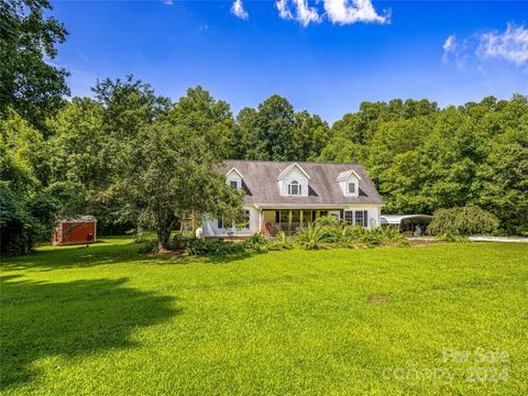 A home in Hendersonville