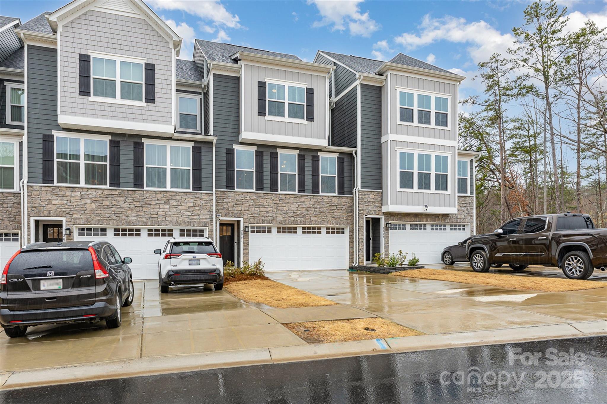 Trinity Townes - Residential