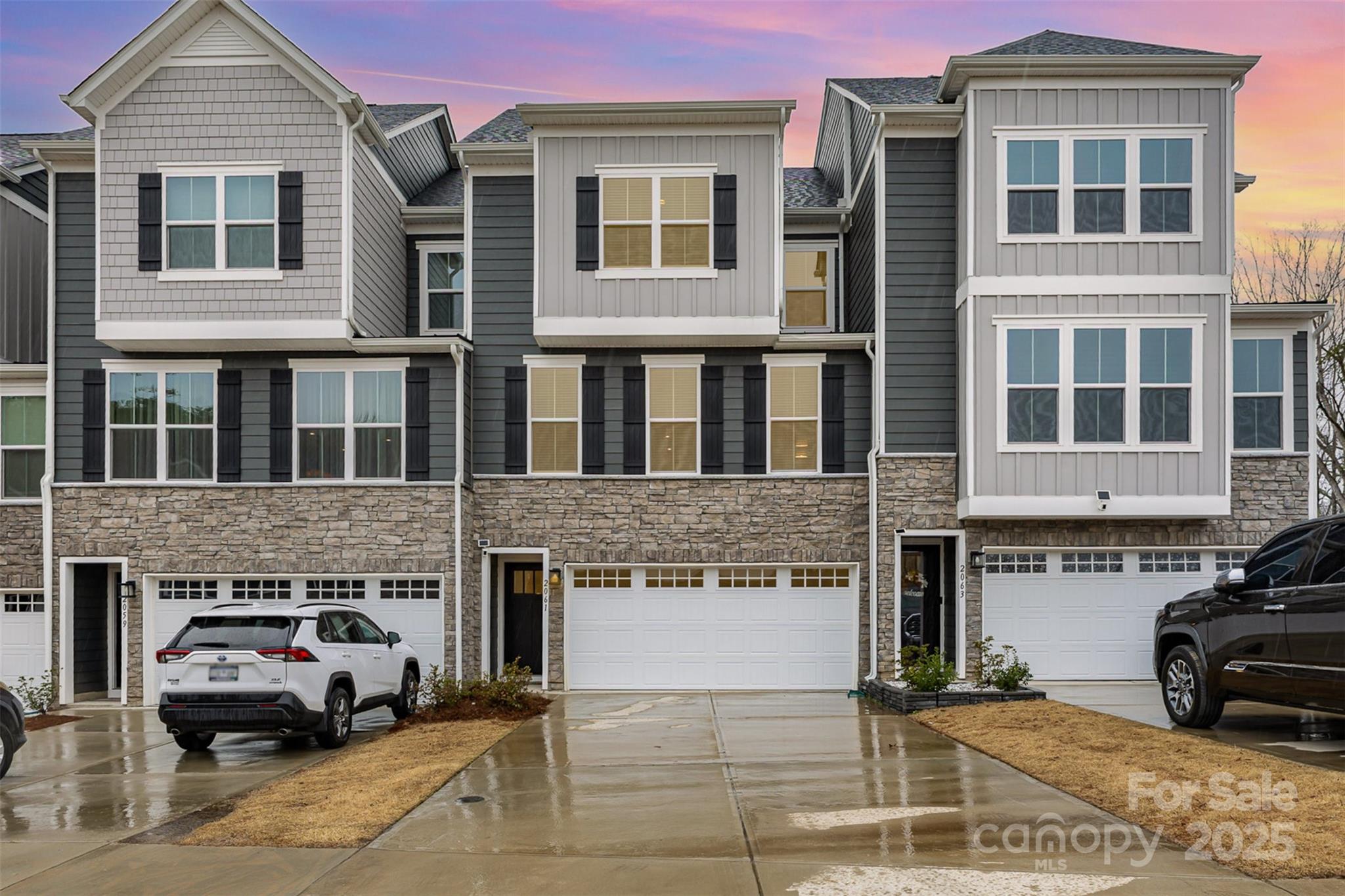 Trinity Townes - Residential