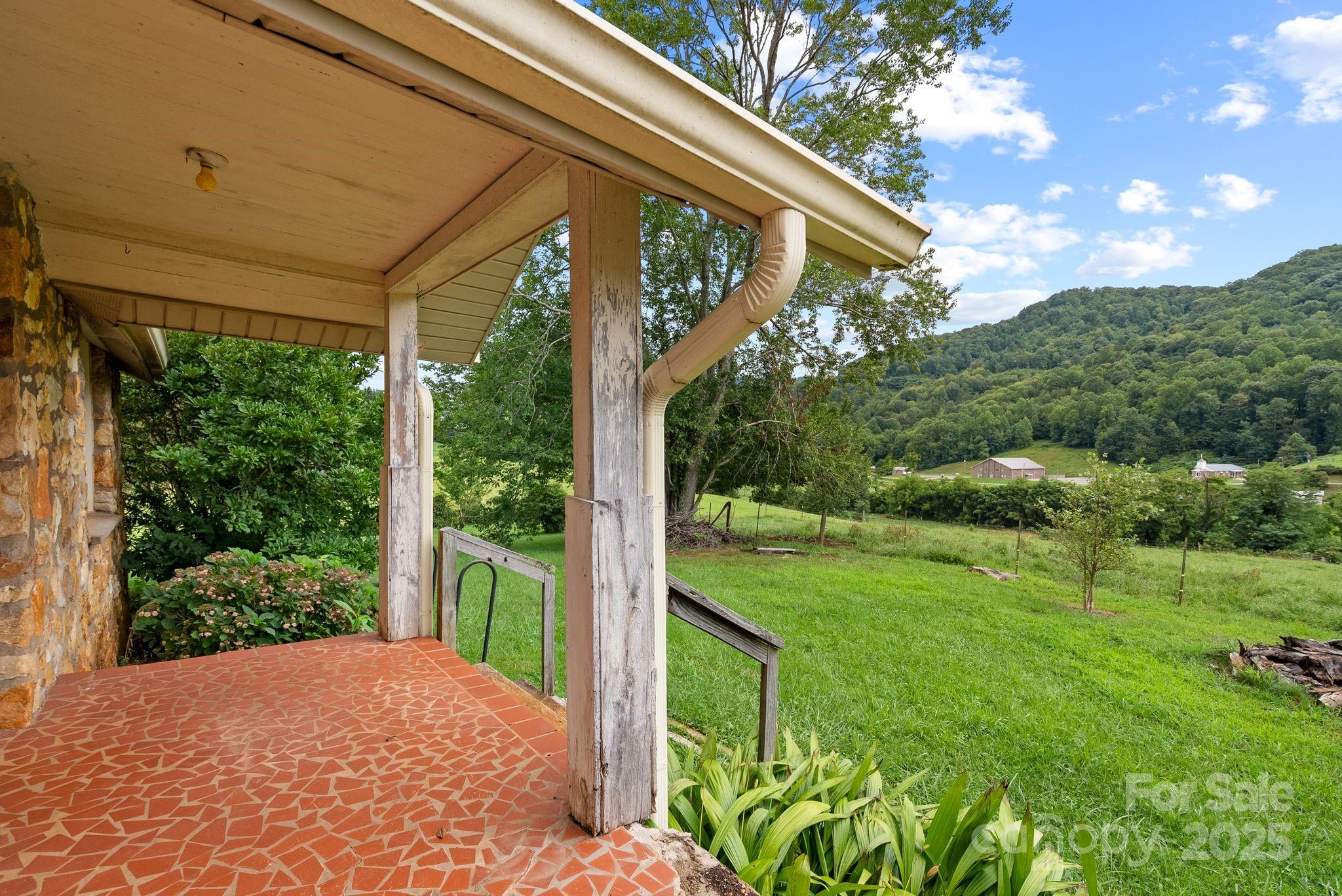 61 Brooks Branch Road