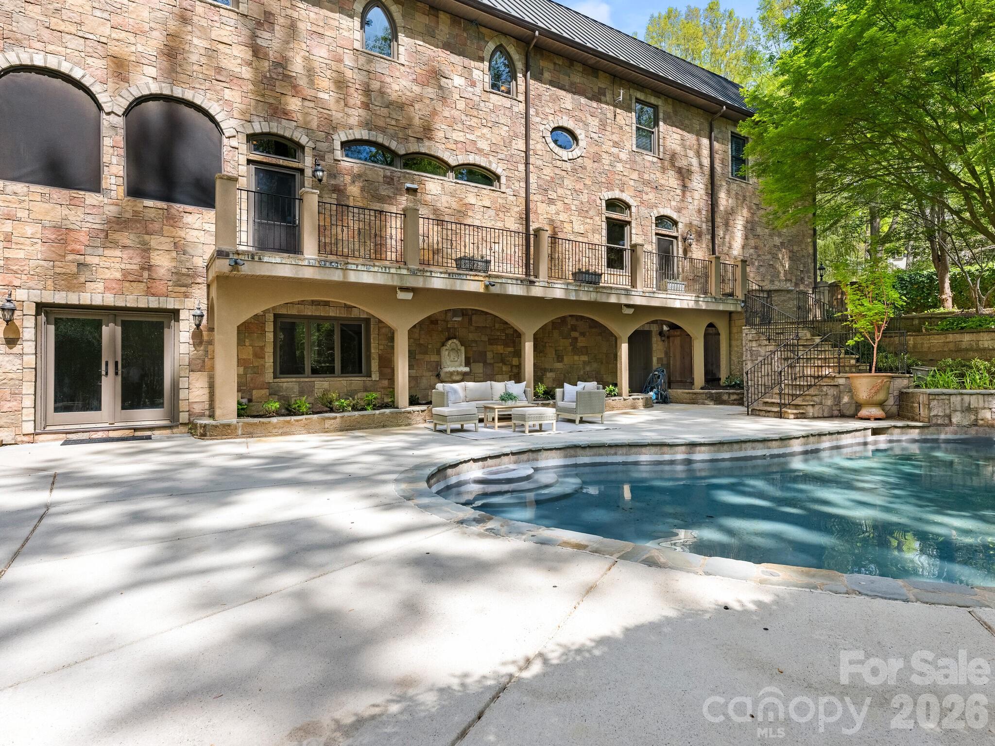 Greyson - Residential