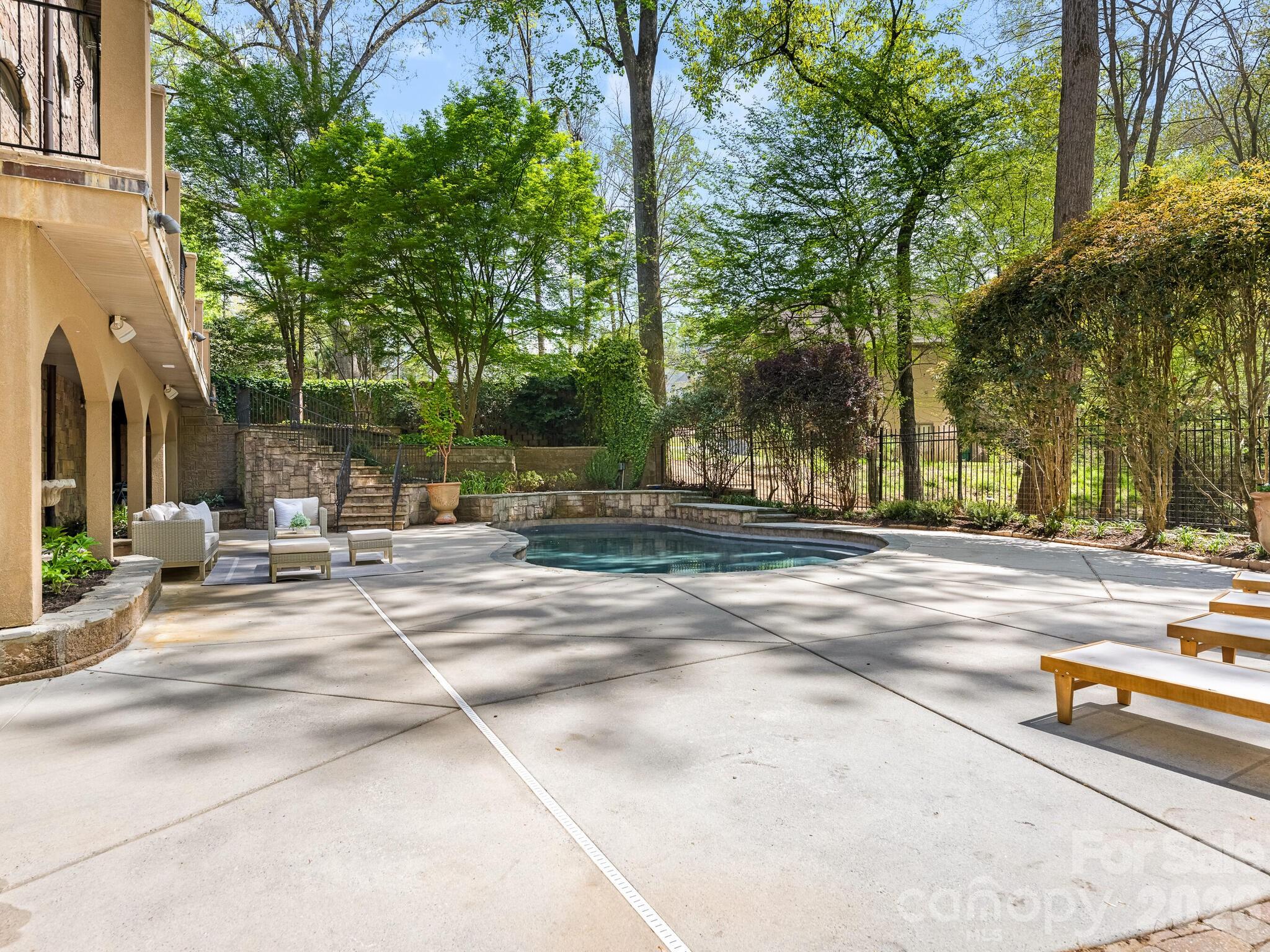 Greyson - Residential