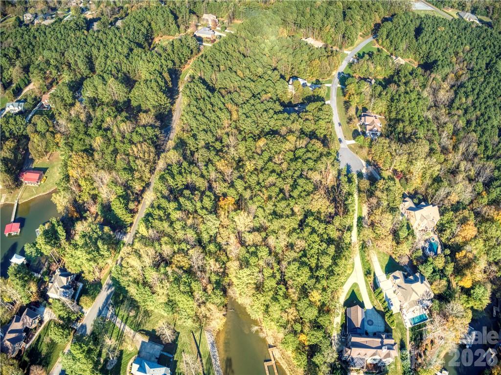 Beacon Pointe - Land