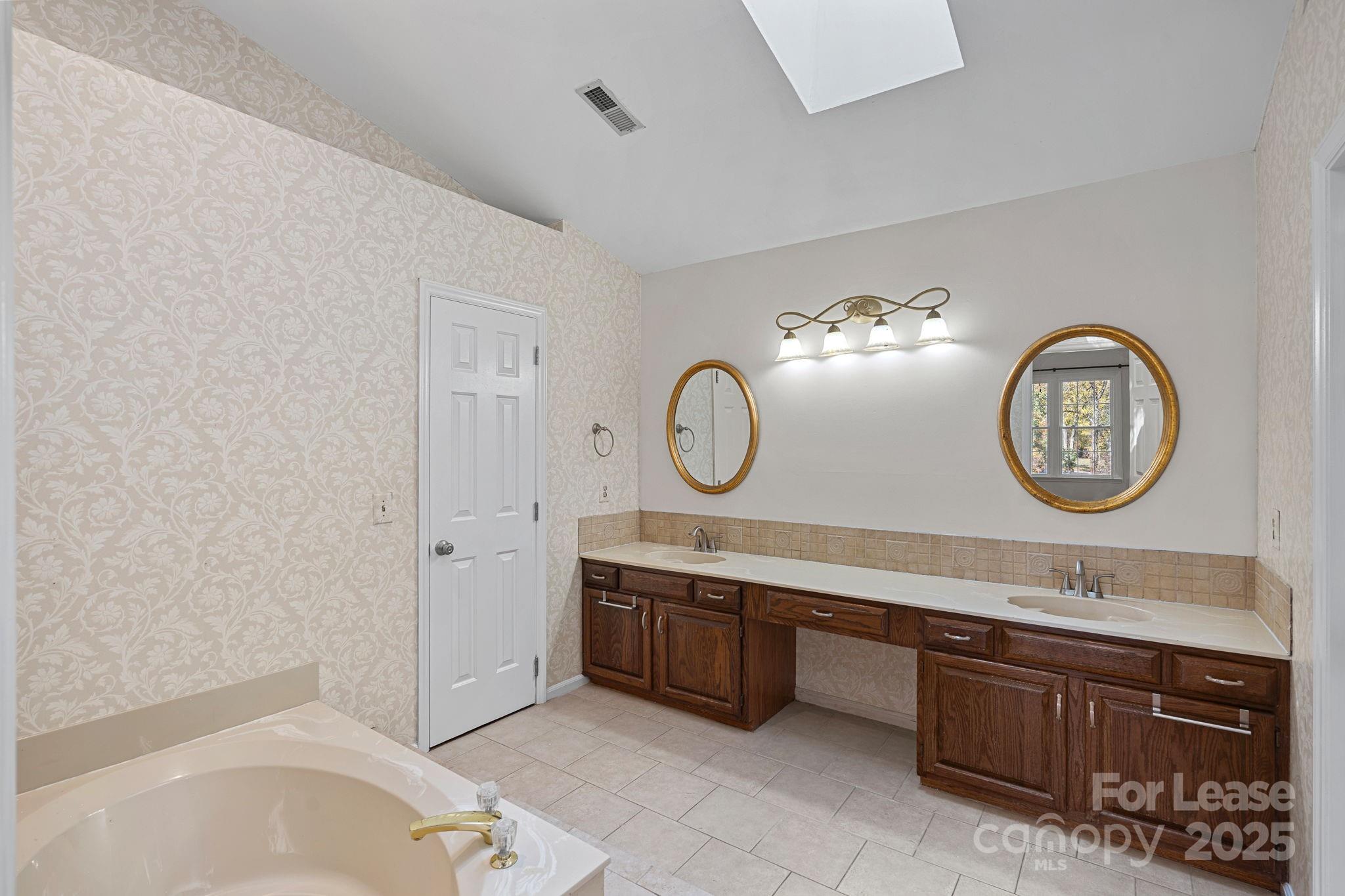 Chestnut - Residential Lease