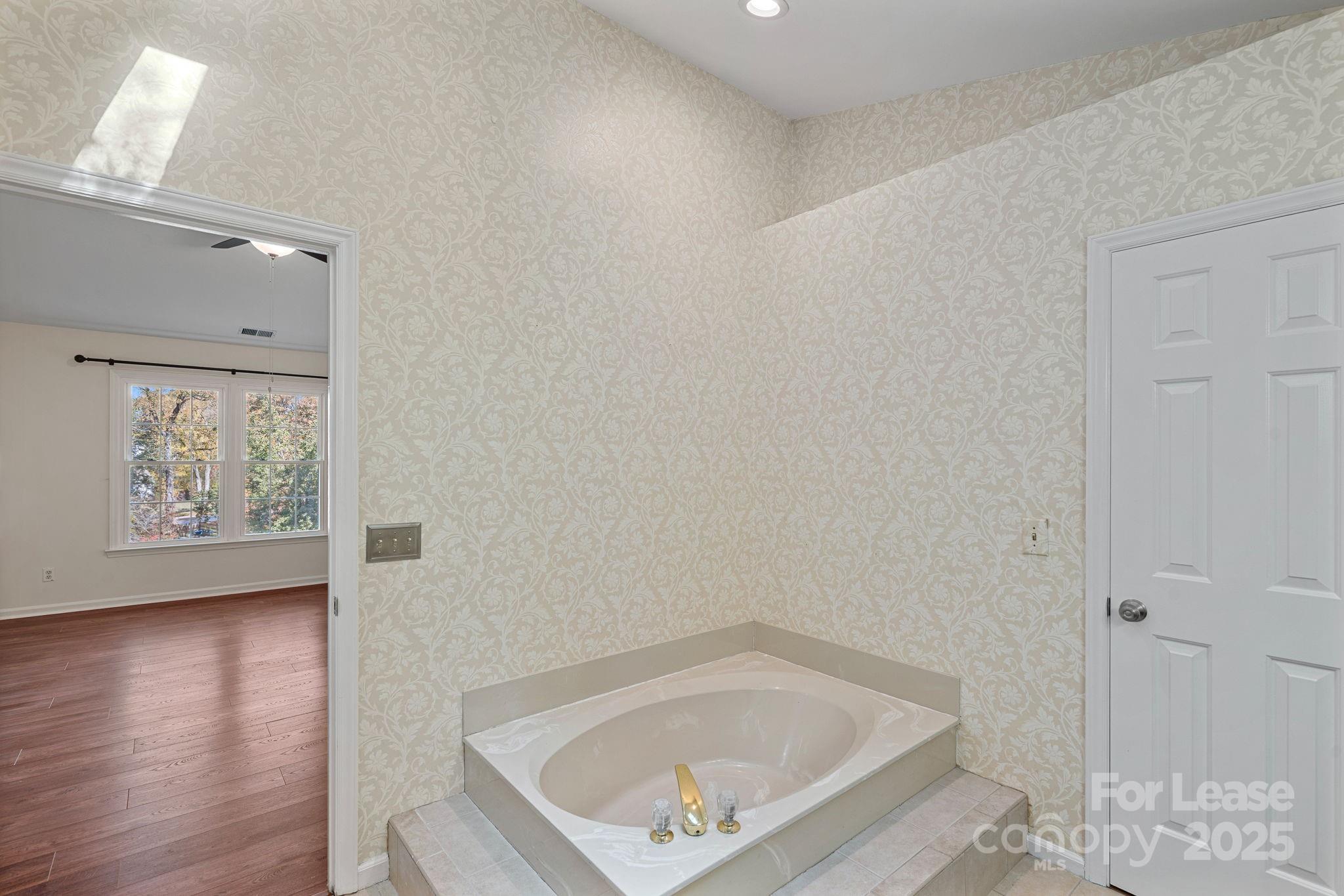 Chestnut - Residential Lease