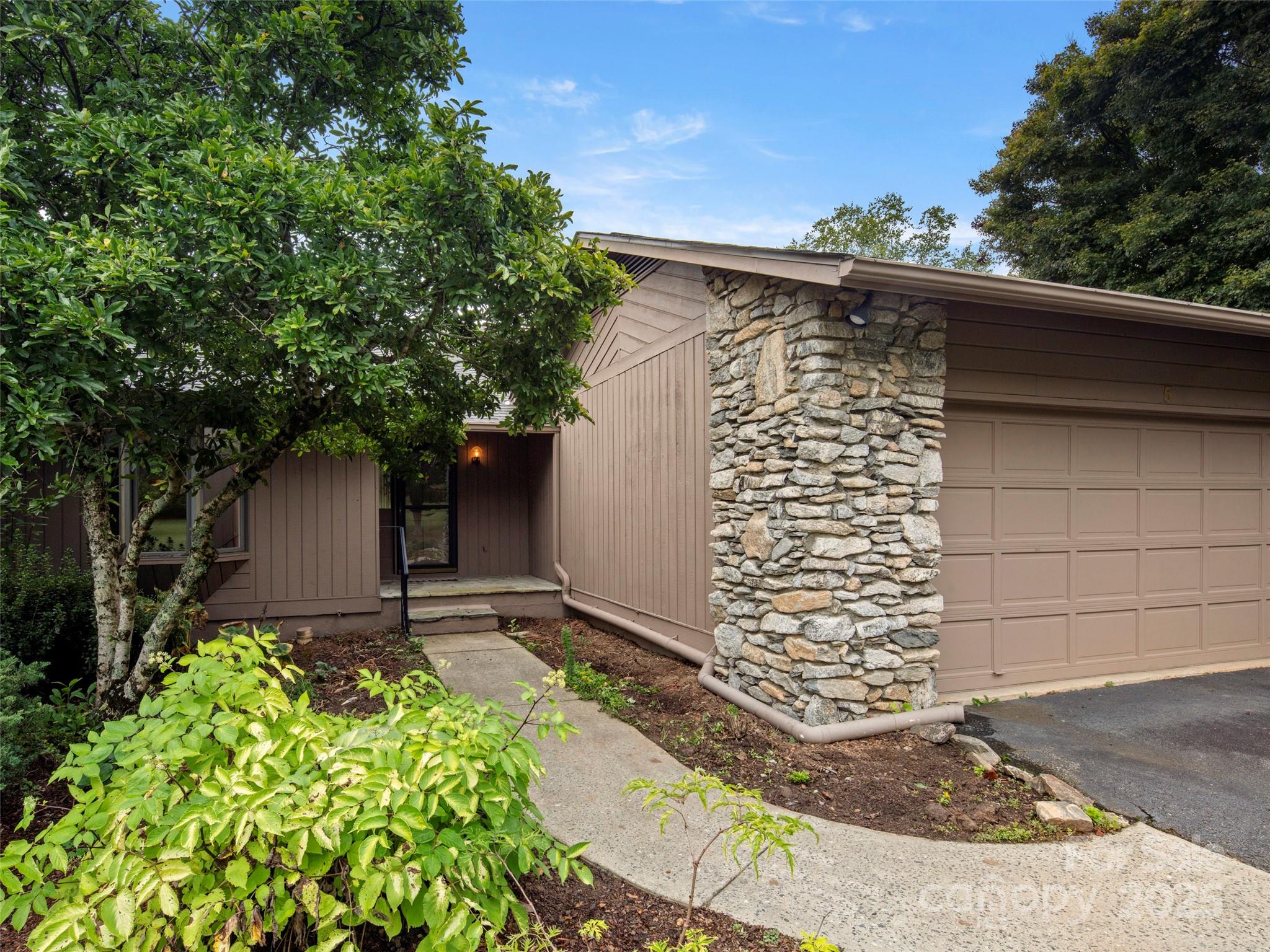 5 Ridge Terrace