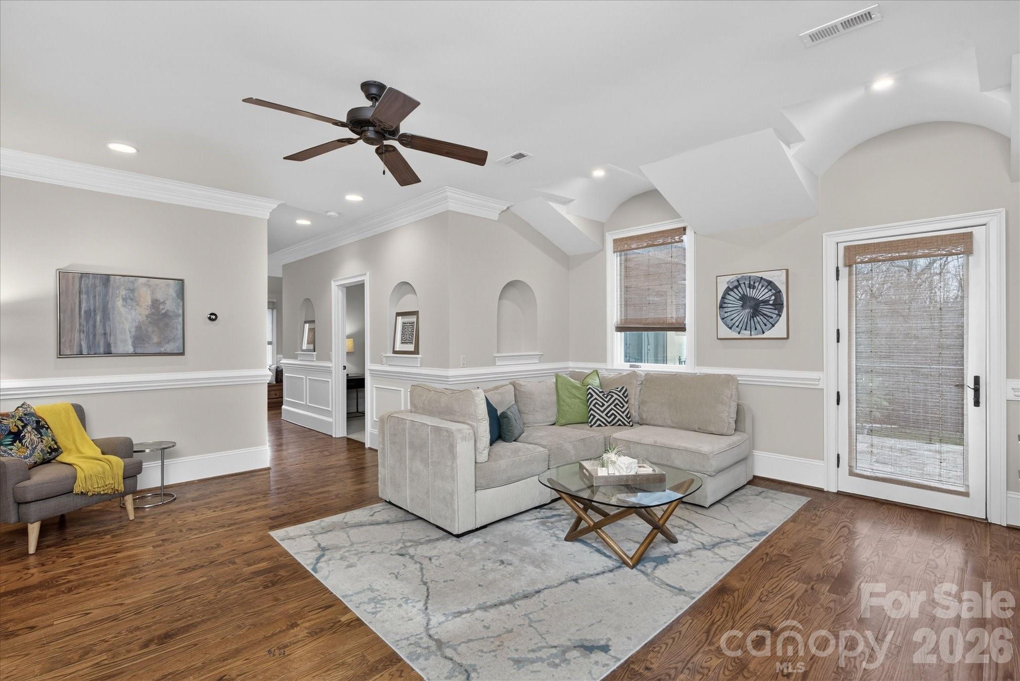 Chatelaine - Residential