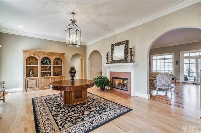 Lakegrove - Residential