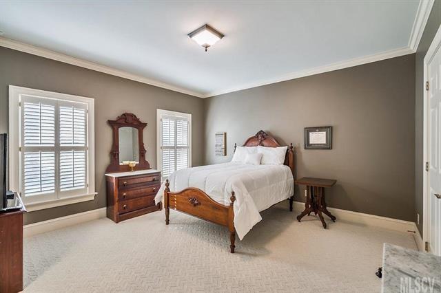 Lakegrove - Residential