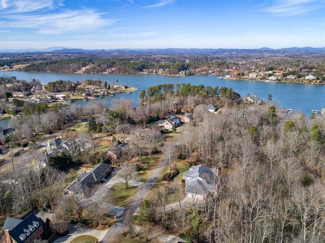 Lakegrove - Residential