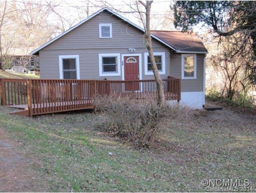 Situated on a dead-end street mere minutes from UNCA, this adorable little cottage is hard to beat! Attractive reno job just completed~ new paint inside and out, really nice new laminate wood in living areas, freshly stained porch and deck, re-glazed windows, new bath surround and vanity, etc. Easily bike to Bywater, New Belgium, and RAD in one direction, or hit Downtown in just moments. Move right in or rent right out! Easy to show!