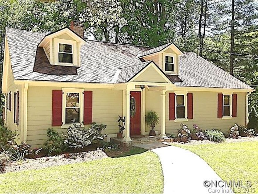 Delightful Cottage-Bungalow completely gutted to  studs & renovated into a fabulous new home w/ historical charm. Entrance into a comfortable LVRM & FM DNRM. Walk thru picture perfect archway leading to modern Chef's Kit. w/ customed detailed cabs.Main lv has 2 BDRMs ea. w/ own tiled renovated BAs. Uptairs-complete Guest Ste w/BDRM,BA,LVRM. Basm't has lots of storage. Back Yd has garden beds,shed,running creek,lg Firepit.Plenty of room to play.