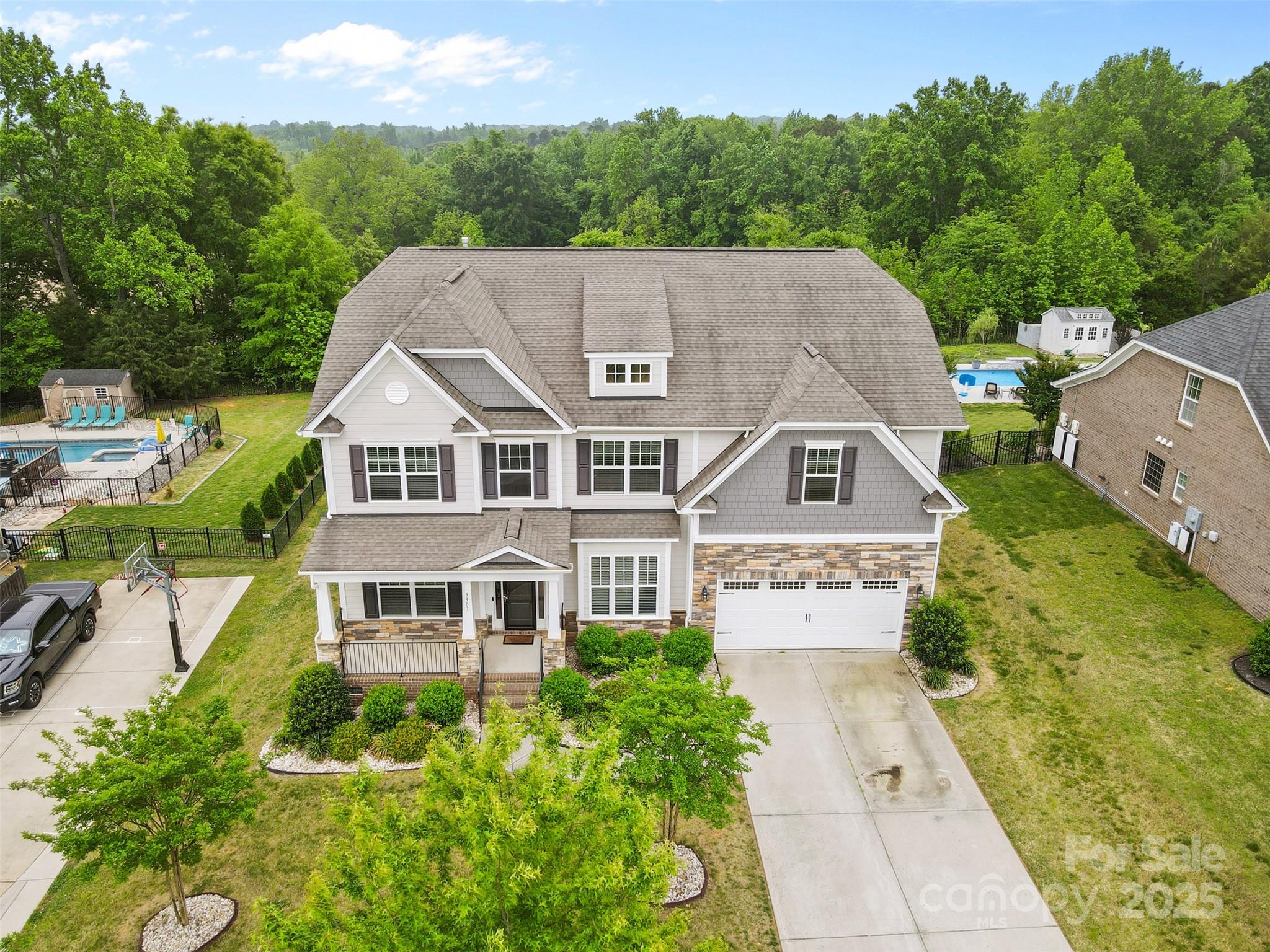 9303 Raven Top Drive