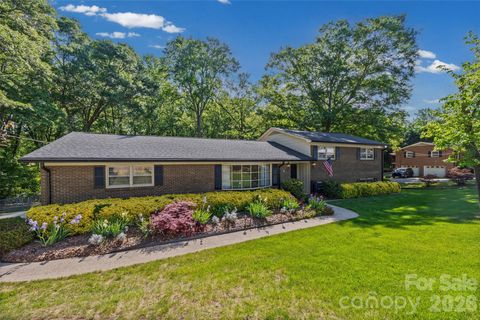 Photo of 1914 N New Hope Road, Gastonia, NC 28054 (MLS # 4357821)