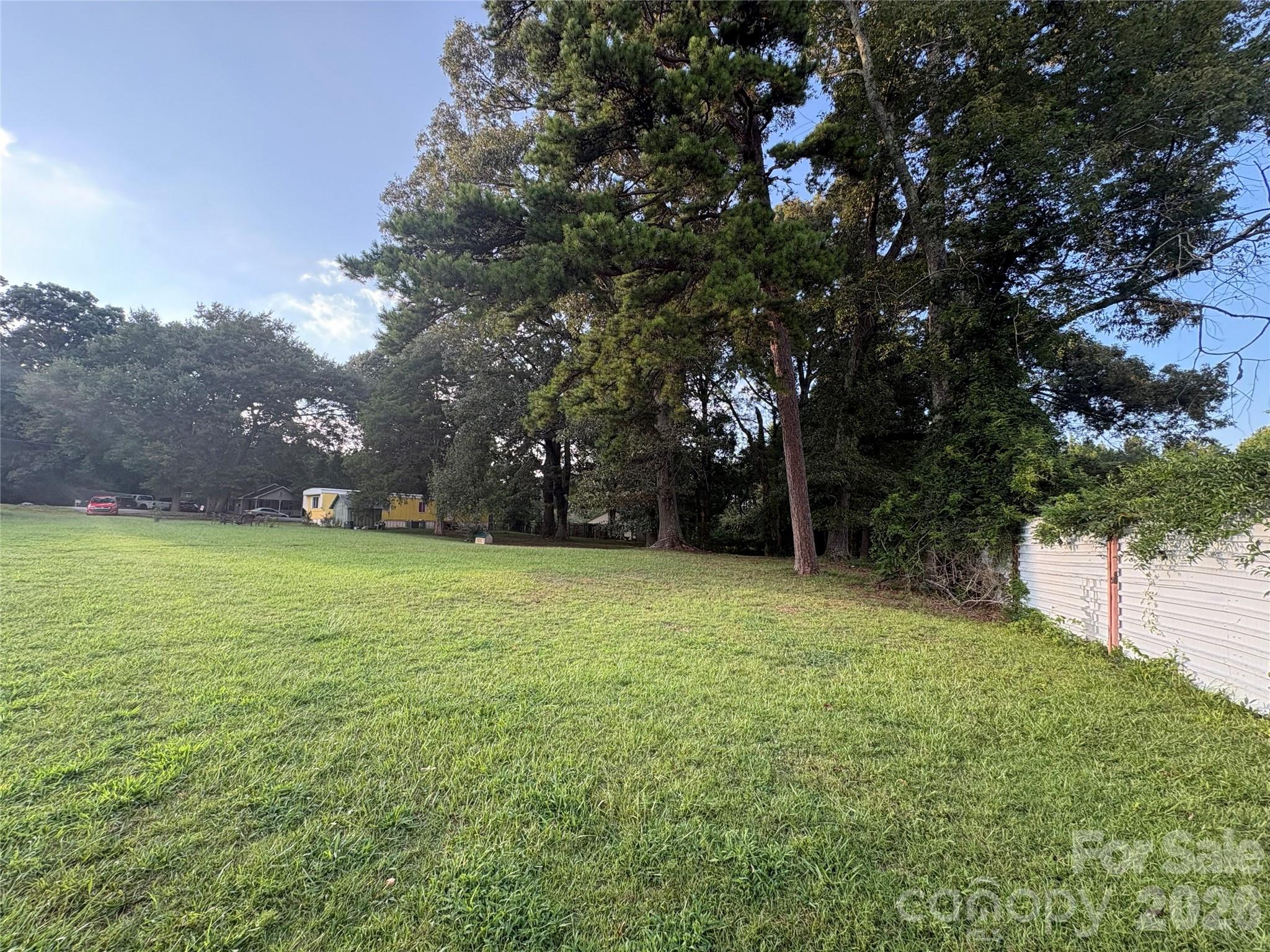 875 Hilldale Drive
