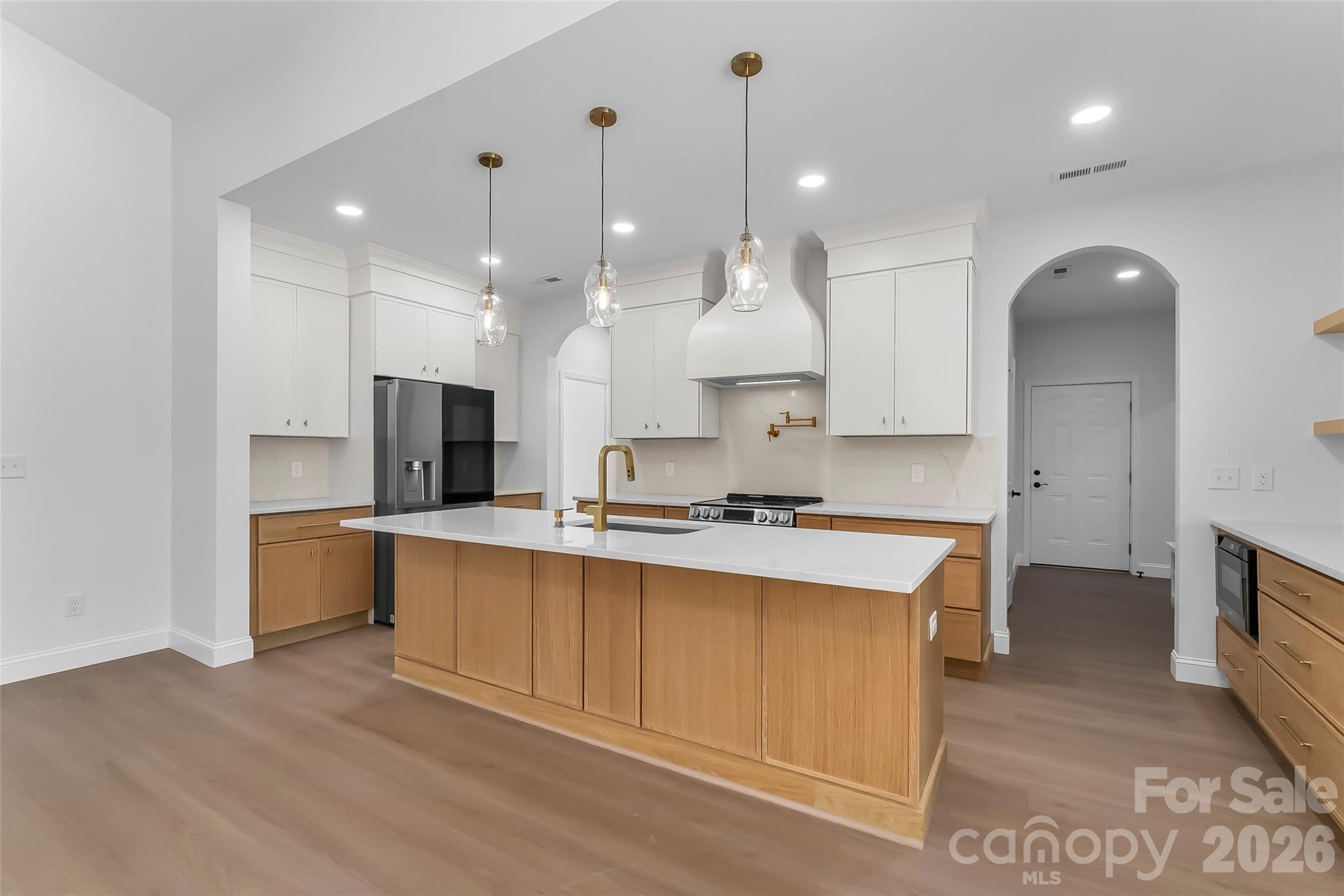 SIDES ESTATE - Residential