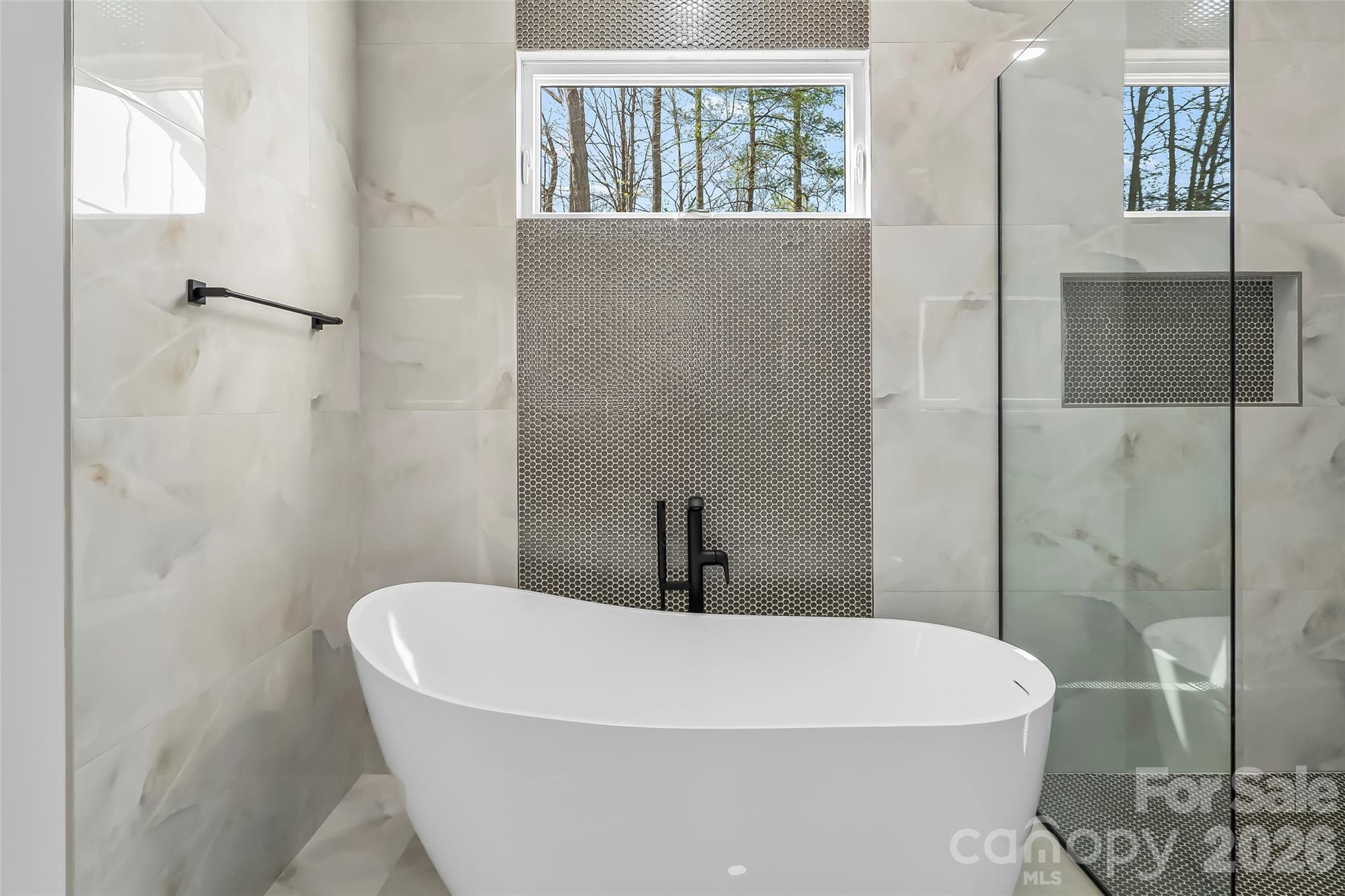 SIDES ESTATE - Residential