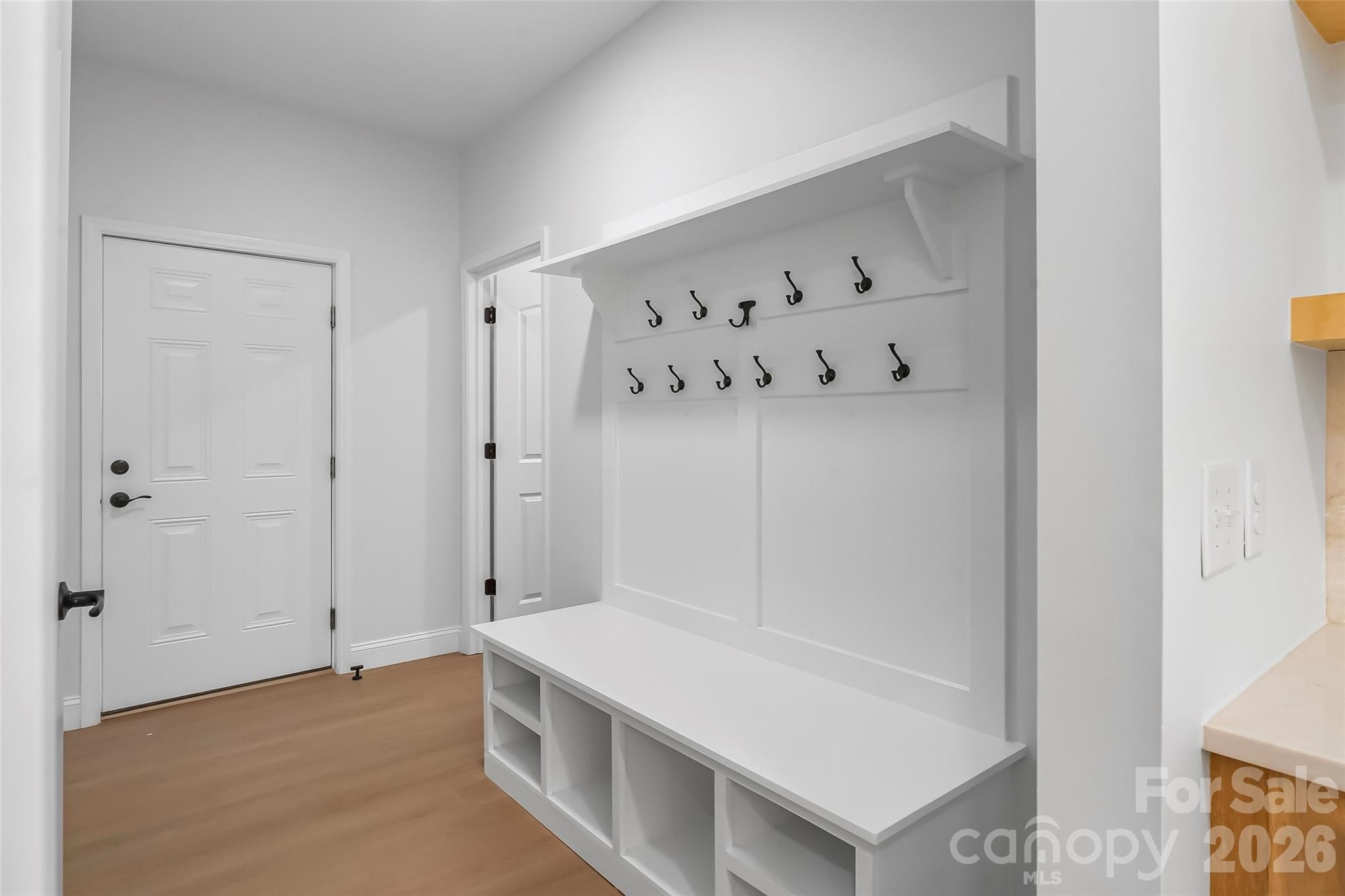 SIDES ESTATE - Residential