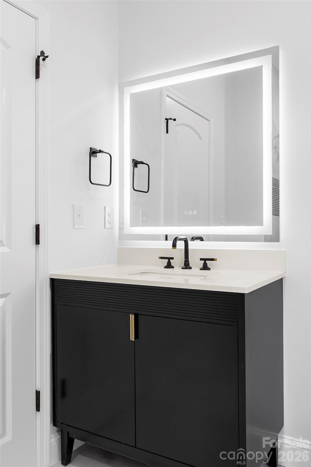 SIDES ESTATE - Residential