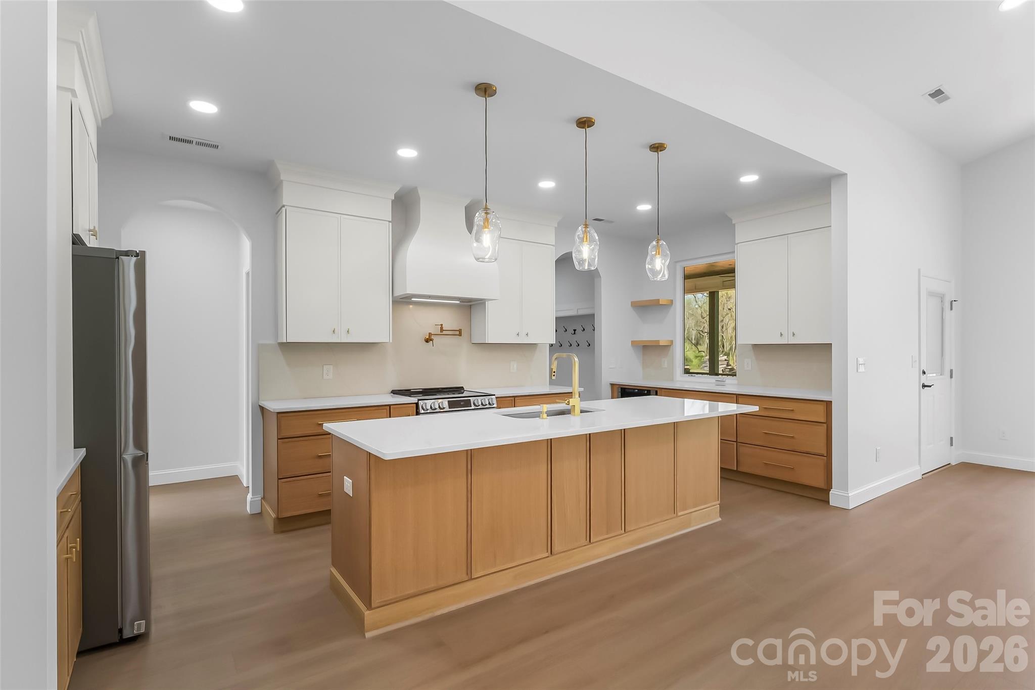 SIDES ESTATE - Residential