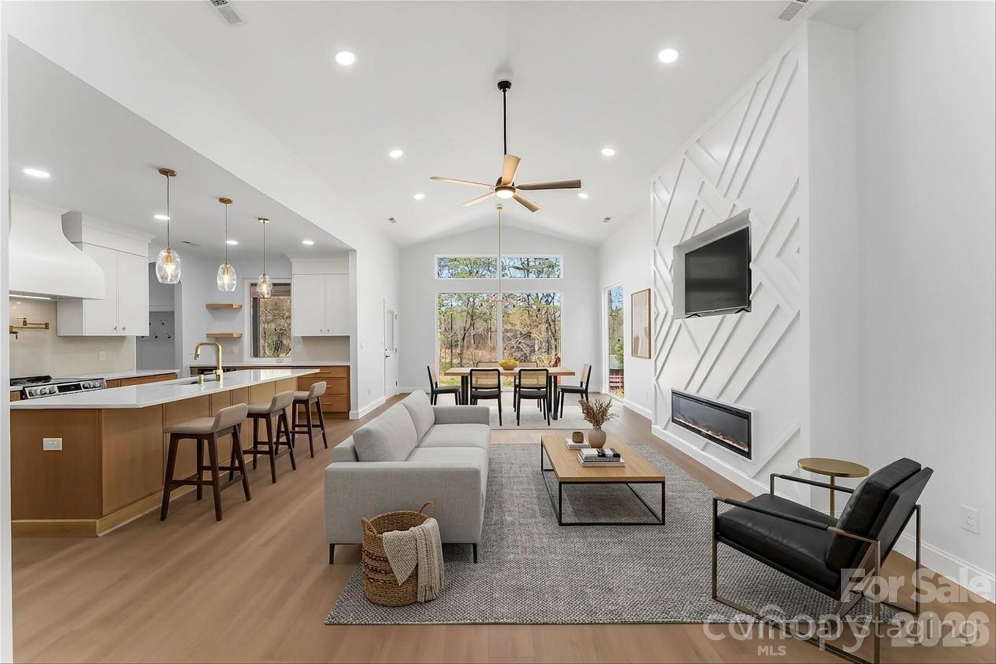 SIDES ESTATE - Residential