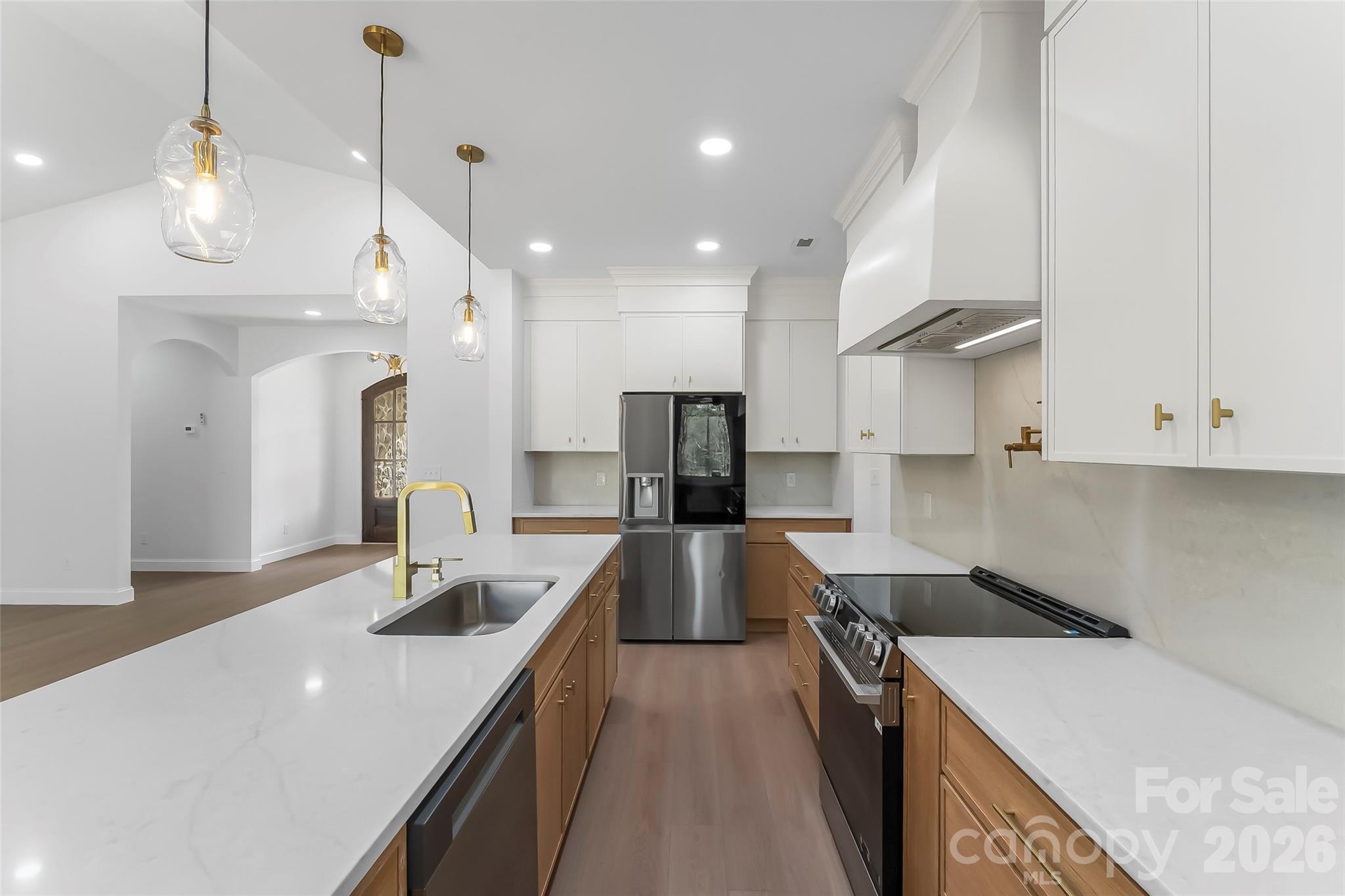 SIDES ESTATE - Residential