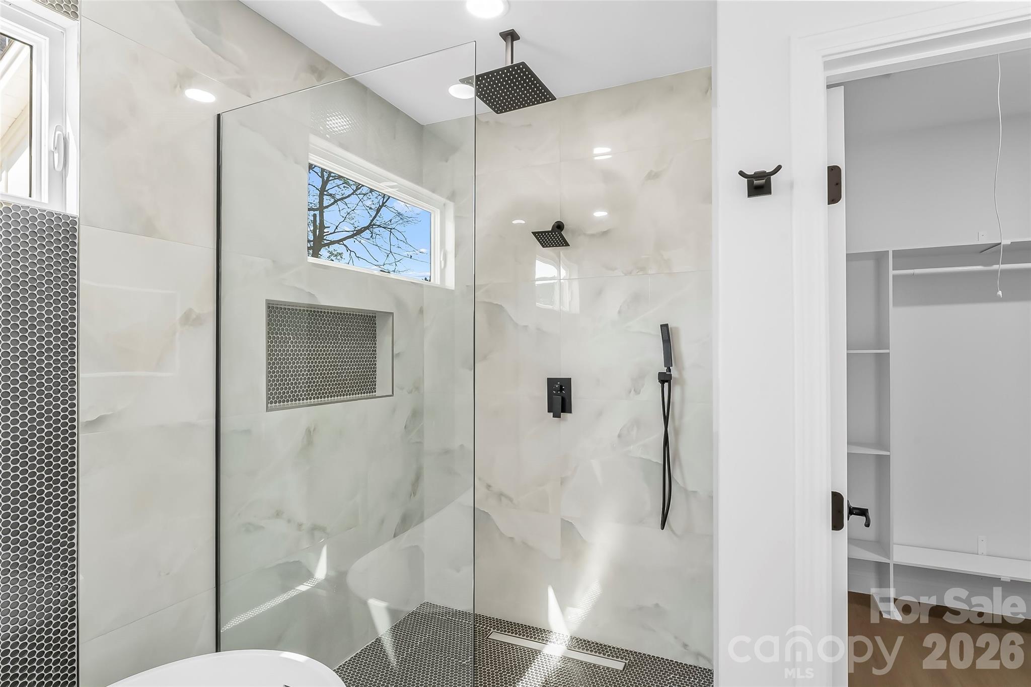 SIDES ESTATE - Residential