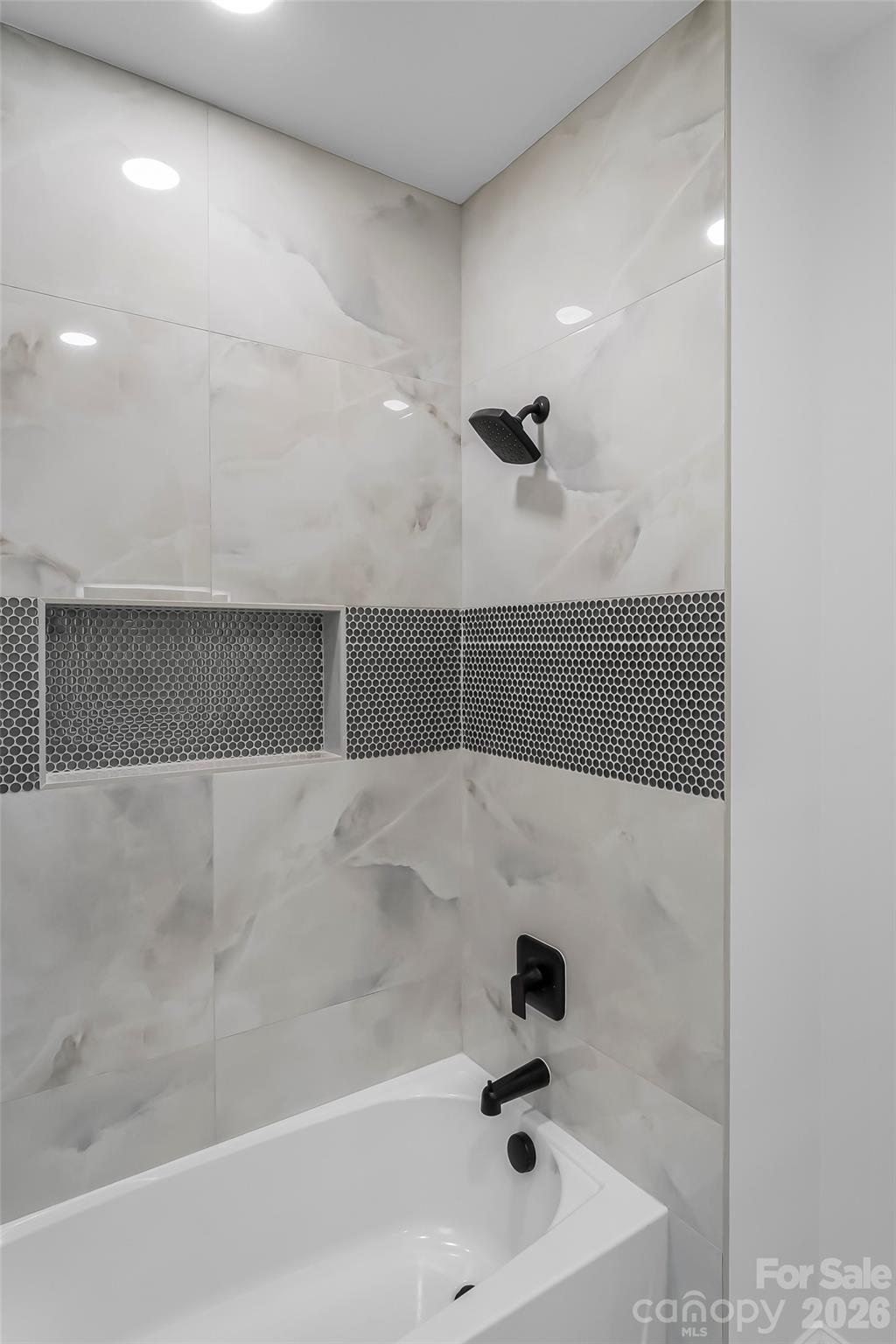 SIDES ESTATE - Residential