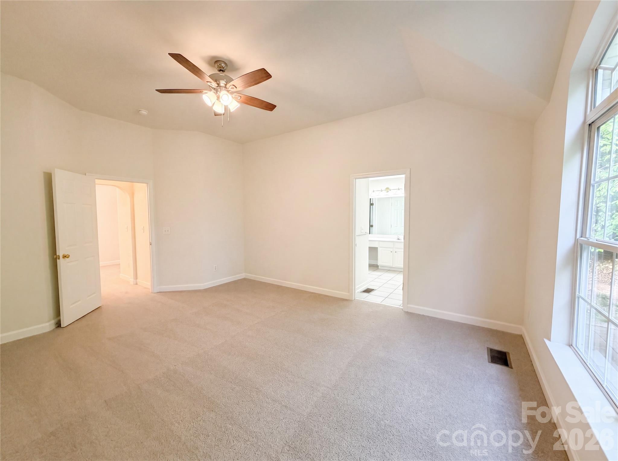 5439 Cambridge Bay Drive