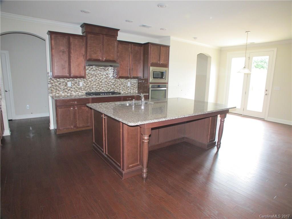 Olde Blakeney - Residential Lease