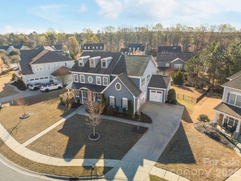 Photo for 1221 Violet Court