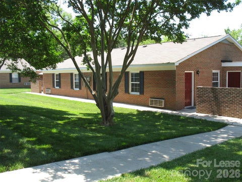 Photo of 1300 Lomax Avenue #D, Charlotte, NC 28211 (MLS # 4439195)
