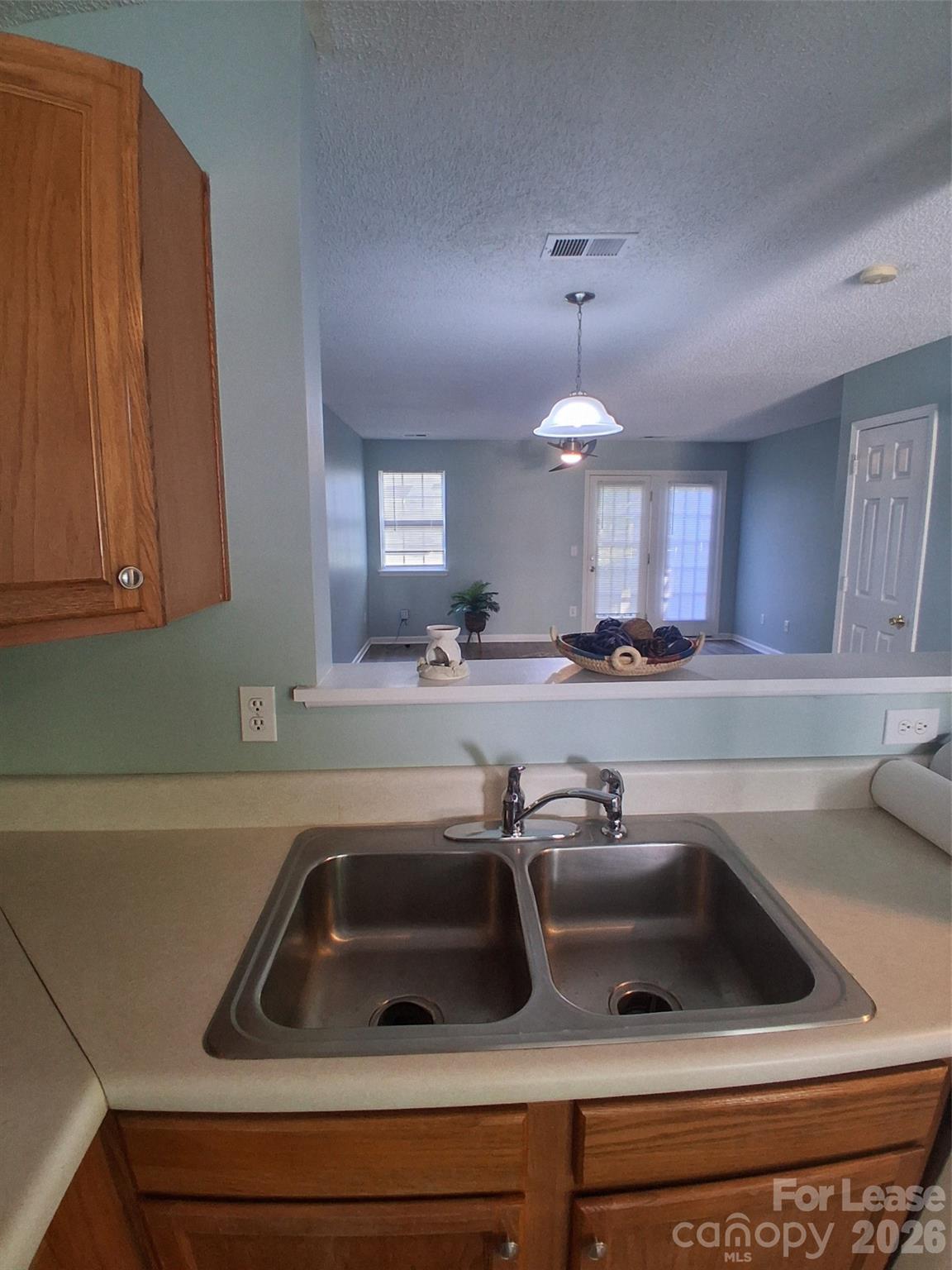 1786 Forest Side Lane