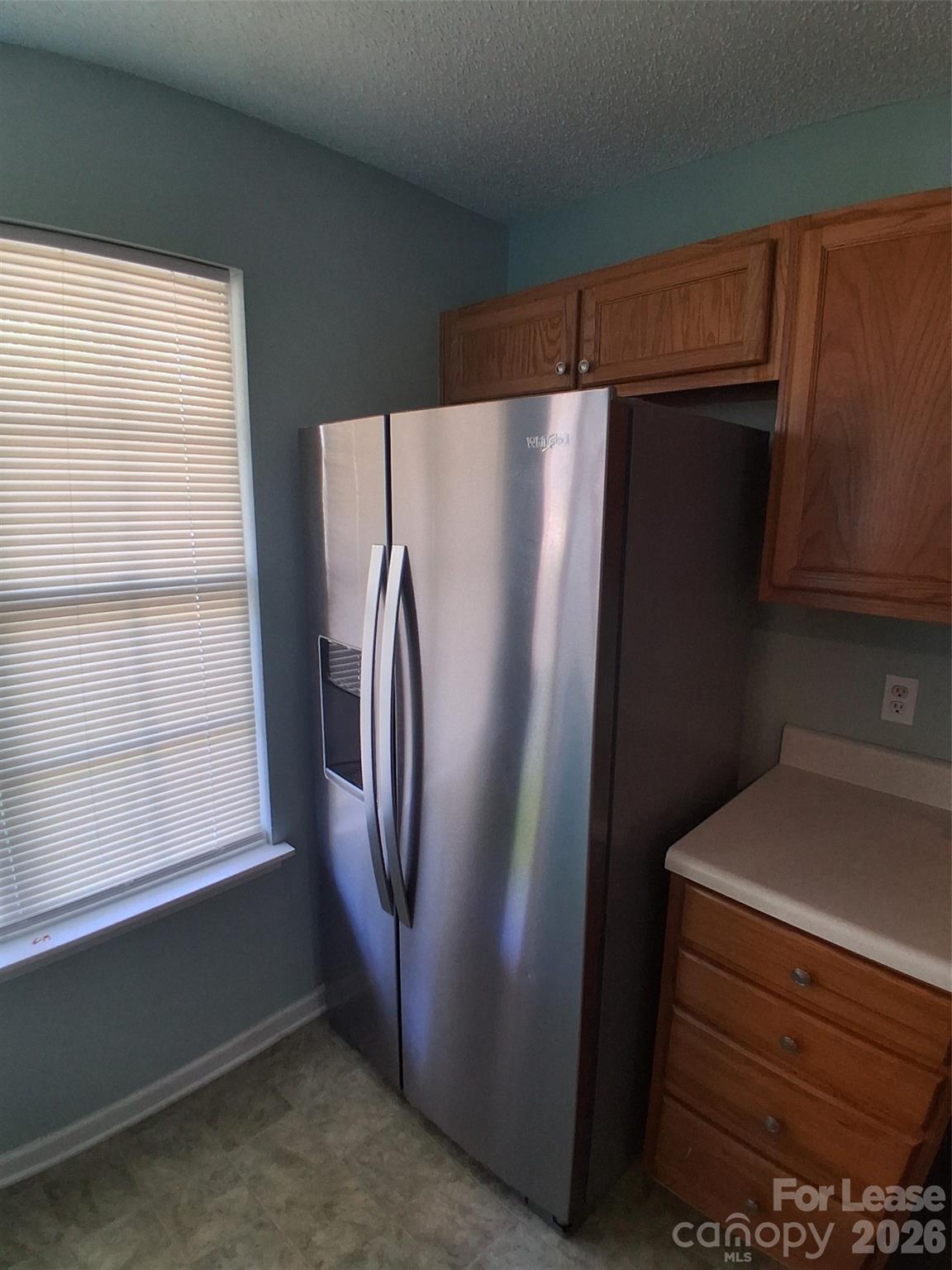 1786 Forest Side Lane