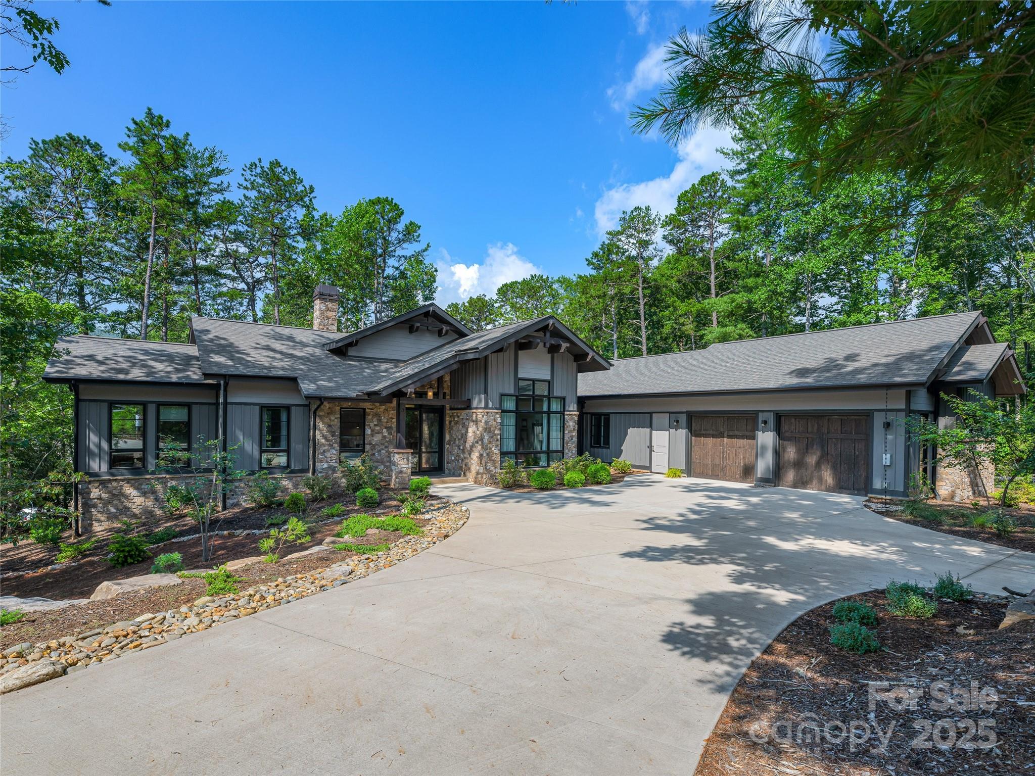 3 Nestlewood Drive