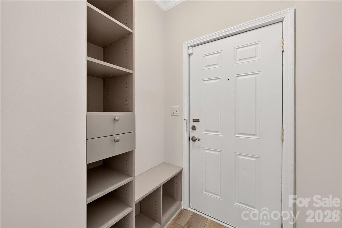 301 Queens Road 106