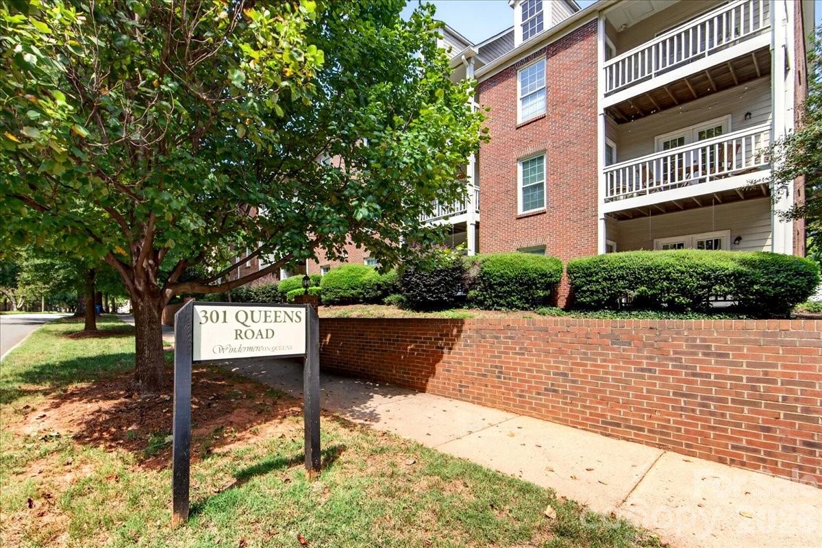 301 Queens Road 106