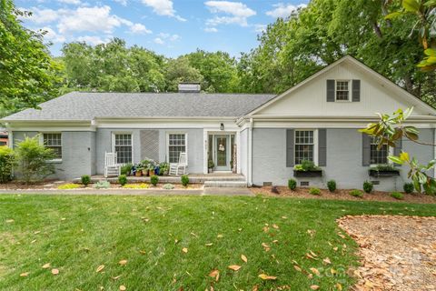 827 Ashwyn Drive Charlotte NC 28211