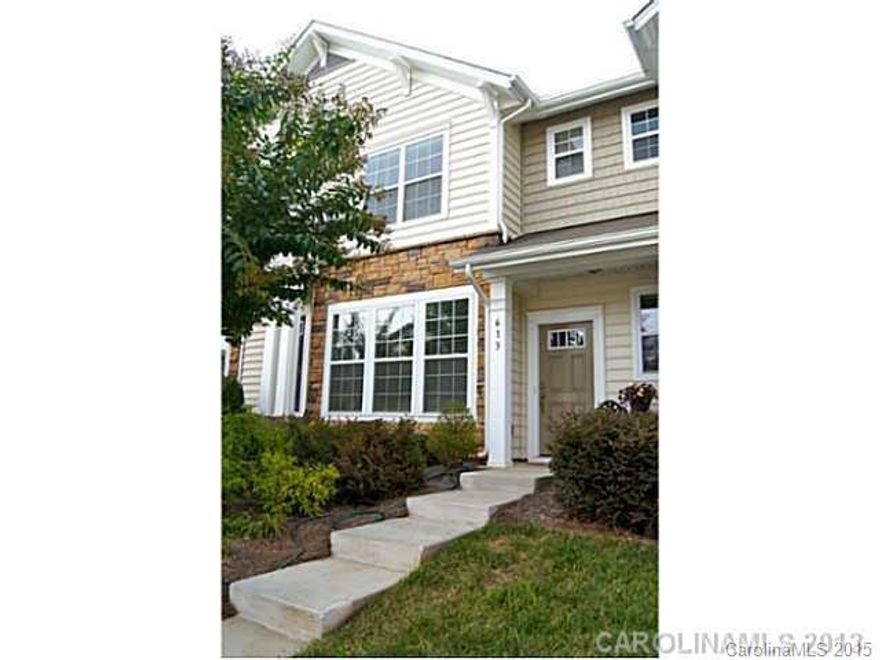 Gorgeous 3bd/2.5ba townhome in Waters Edge Belmont, NC. Private back patio. Hardwoods throughout the main level. Kitchen features granite, beautiful cabinets and stainless appliances. The master suite features a vaulted ceiling and a walk-in closet w/ great space. Washer/dryer will remain. NO SMOKING IN OR OUT with this unit. Community amenities feature a pool and trails. Won't last long! Available Sept. 4th.  Can view now.  Serious inquiries only.