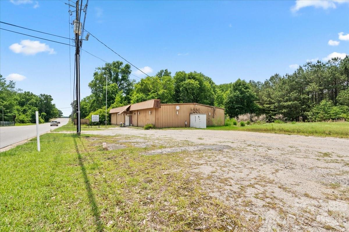 1064 Highway 1 Highway S