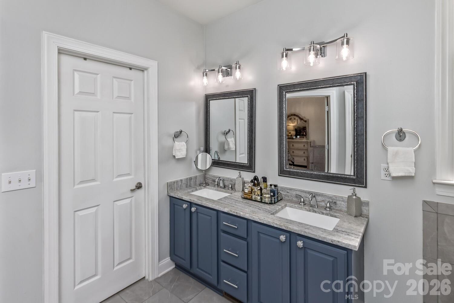 Biltmore Lake - Residential