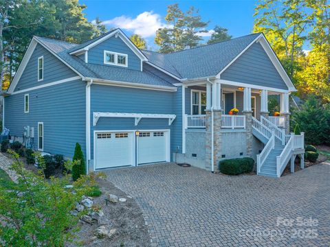 Photo of 143 Long Tail Lane, Hendersonville, NC 28739 (MLS # 4313603)