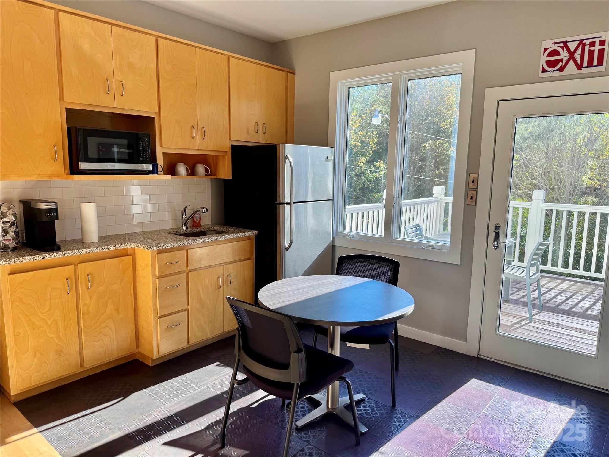 Hudson, North Carolina 28638, United States, ,Commercial,Active,19137