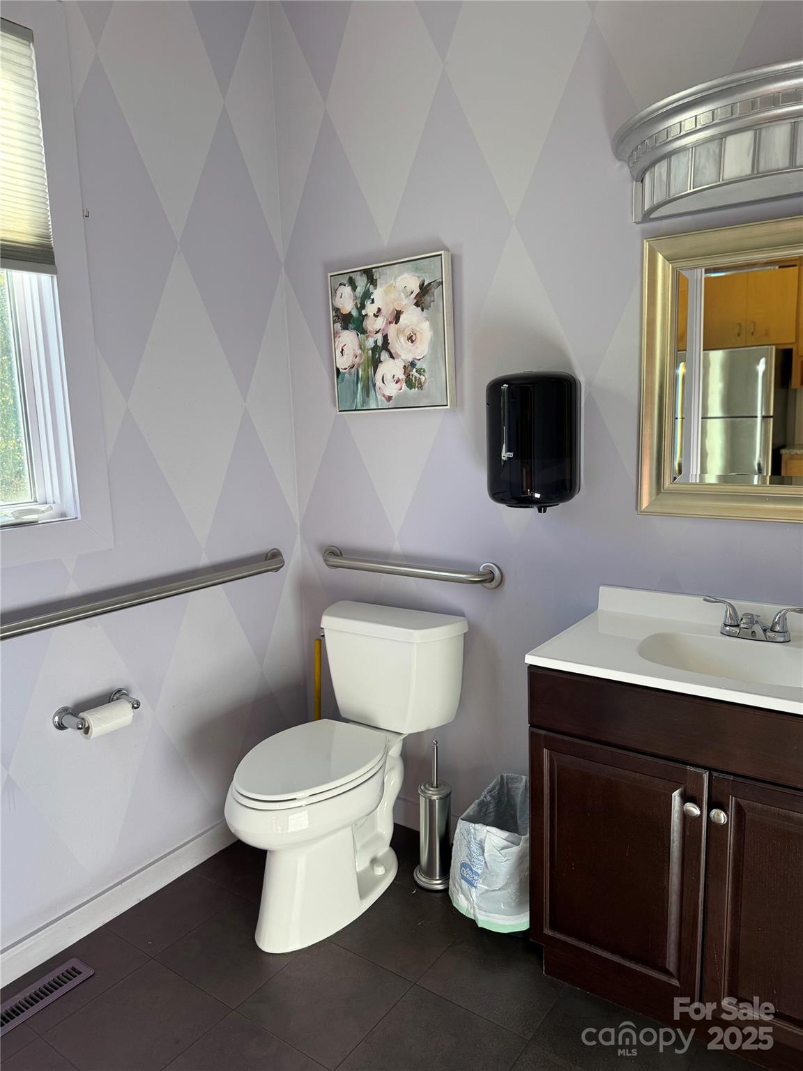 Hudson, North Carolina 28638, United States, ,Commercial,Active,19137