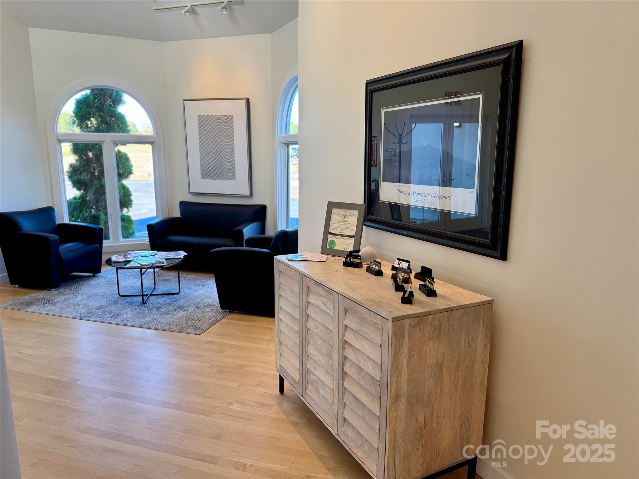 Hudson, North Carolina 28638, United States, ,Commercial,Active,19137