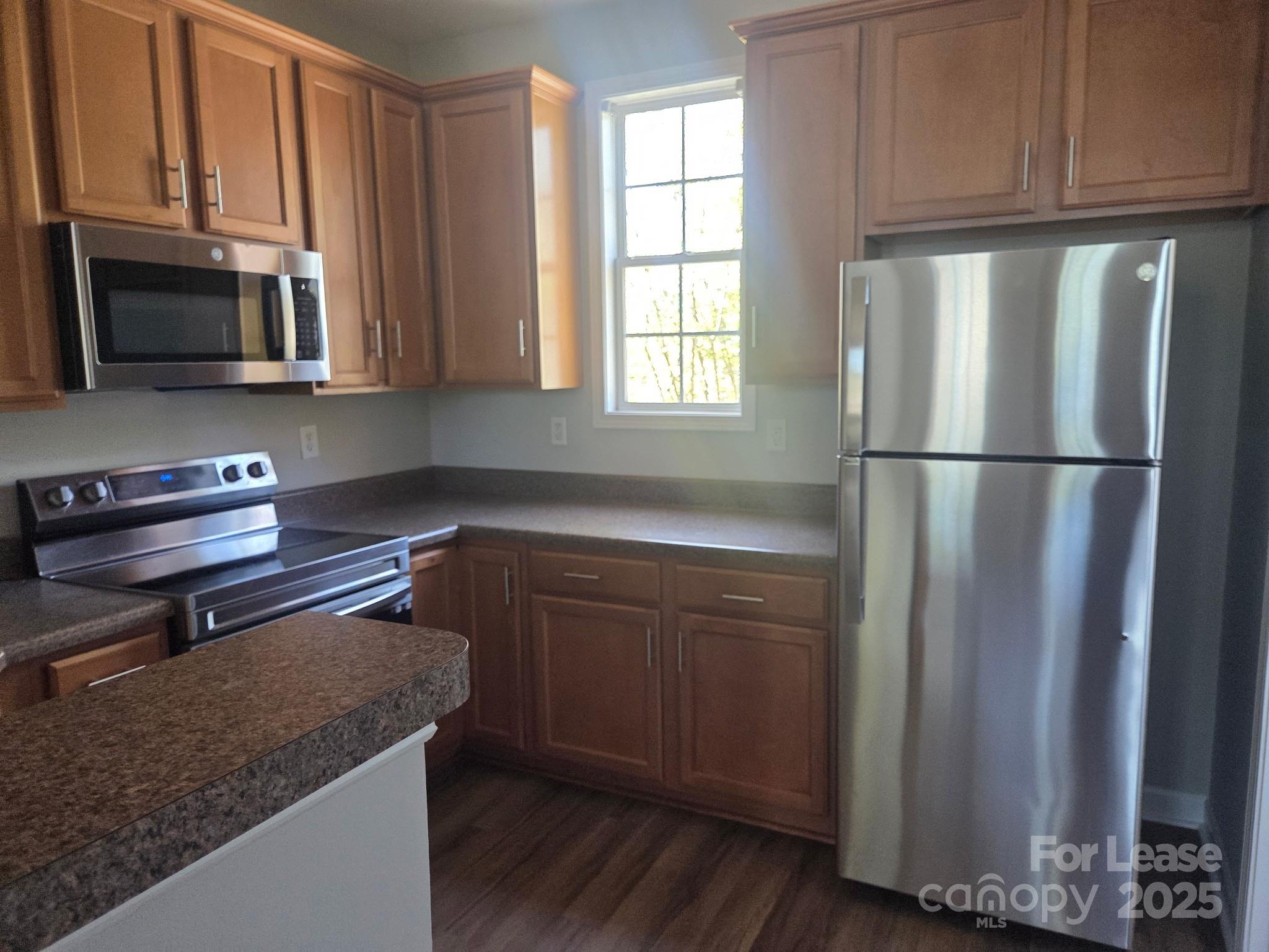 Meeting Street Townhomes - Residential Lease