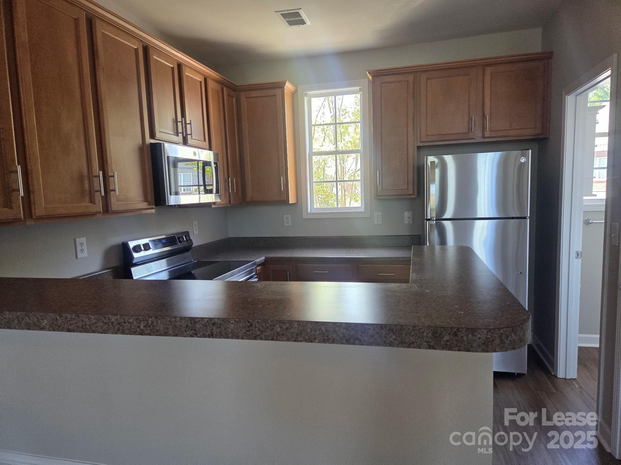 Meeting Street Townhomes - Residential Lease