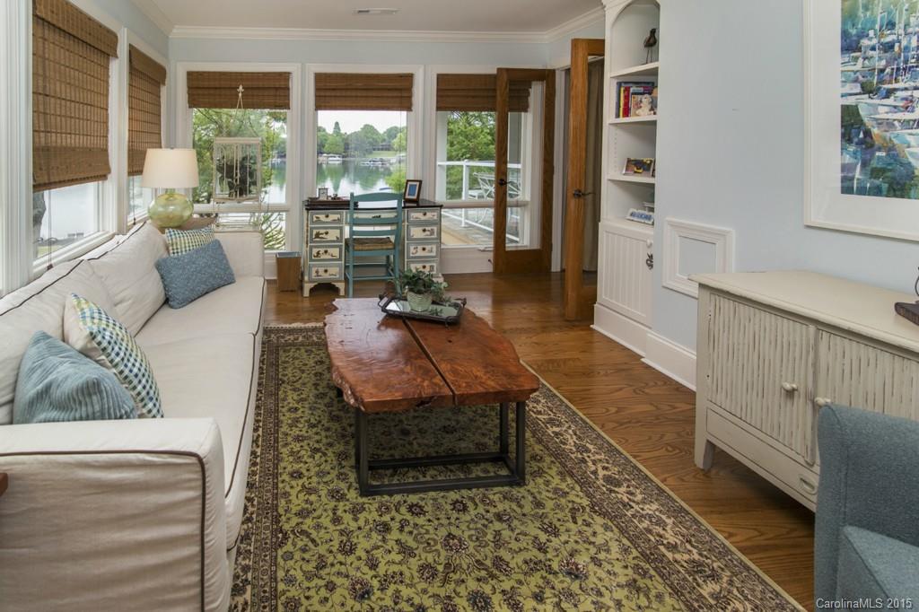 Country Club Shores - Residential